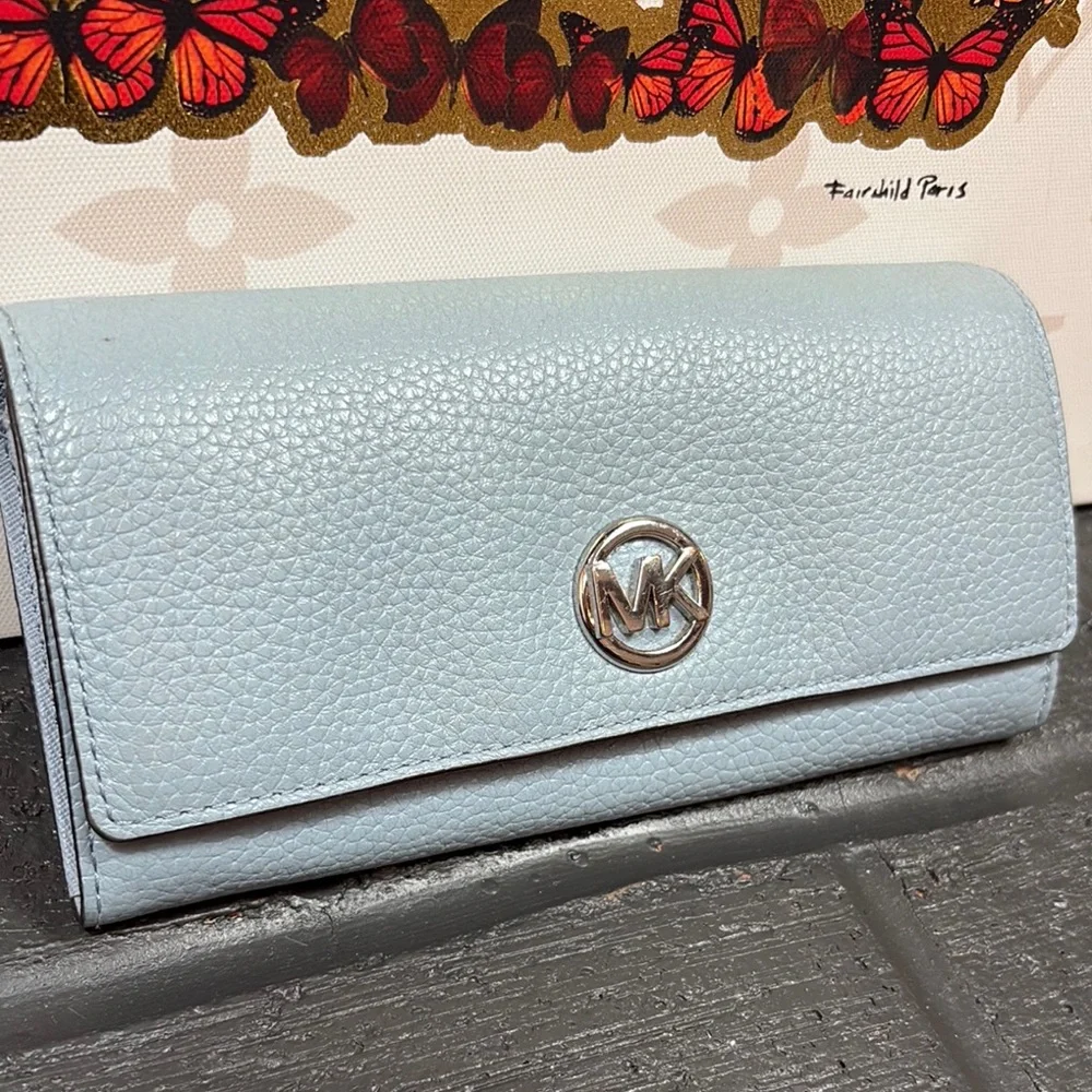 Michael Kors Fulton Flap Leather Wallet - Picture 11 of 11